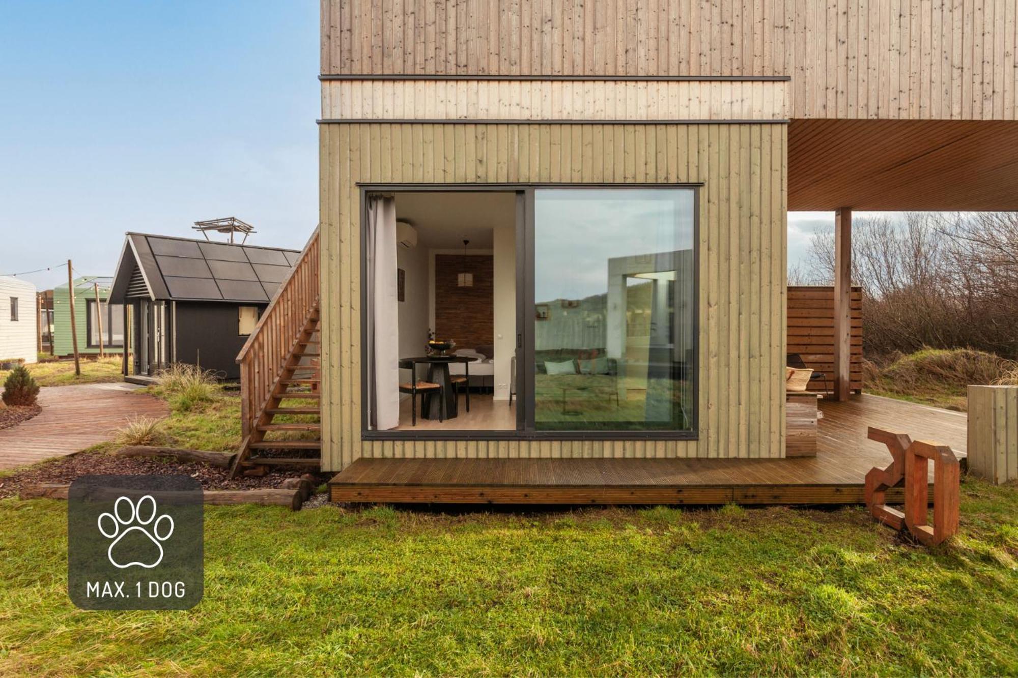 Basecamp Tiny House Eco-Resort Ijmuiden IJmuiden Exteriör bild