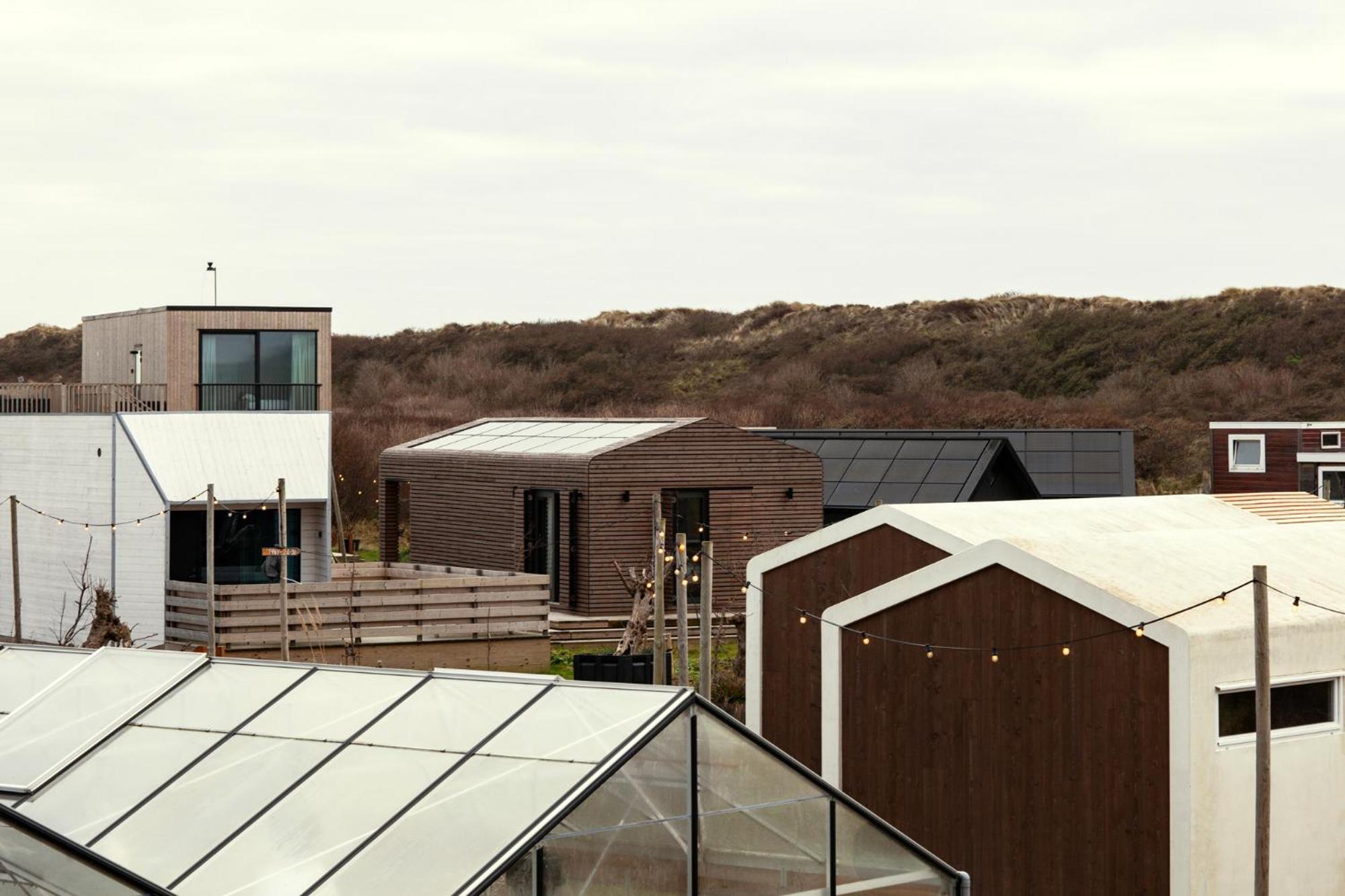 Basecamp Tiny House Eco-Resort Ijmuiden IJmuiden Exteriör bild